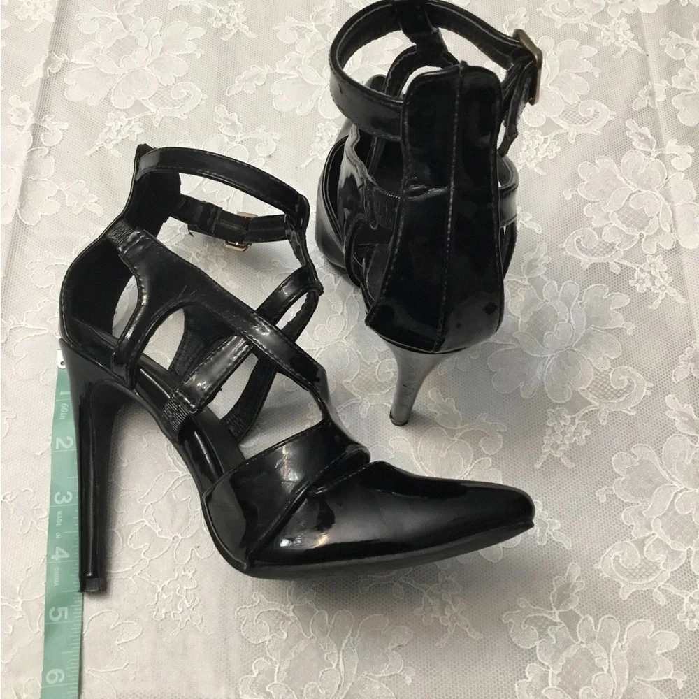 Michael Antonio Glossy Black Heels